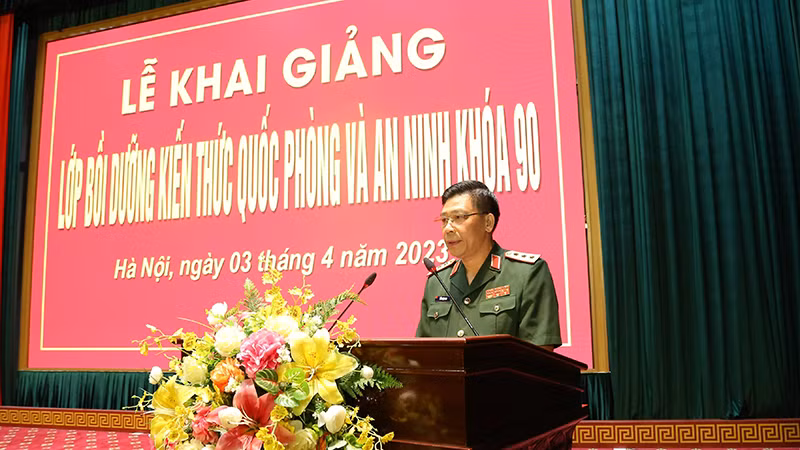 Giám đốc Học viện Quốc phòng Trần Việt Khoa phát biểu tại Lễ khai giảng.