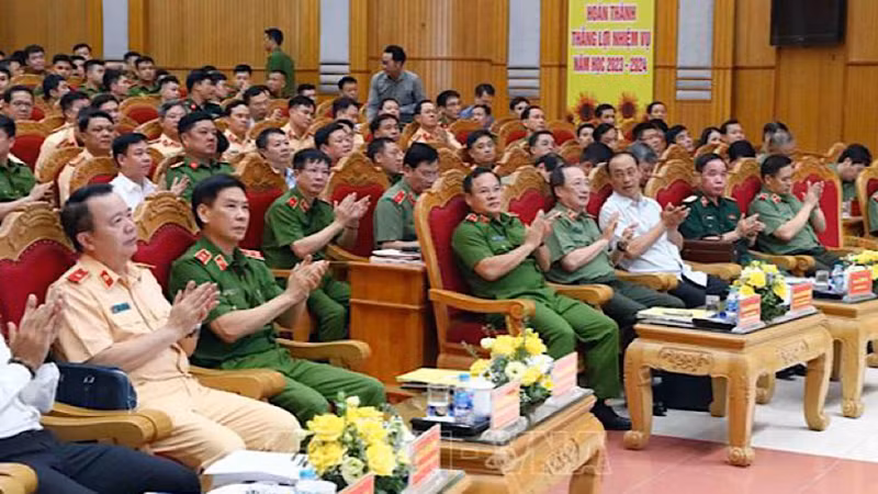 Các đại biểu tham dự Hội thảo.