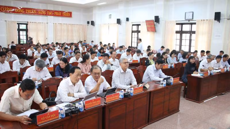 Đại biểu tham dự hội nghị.