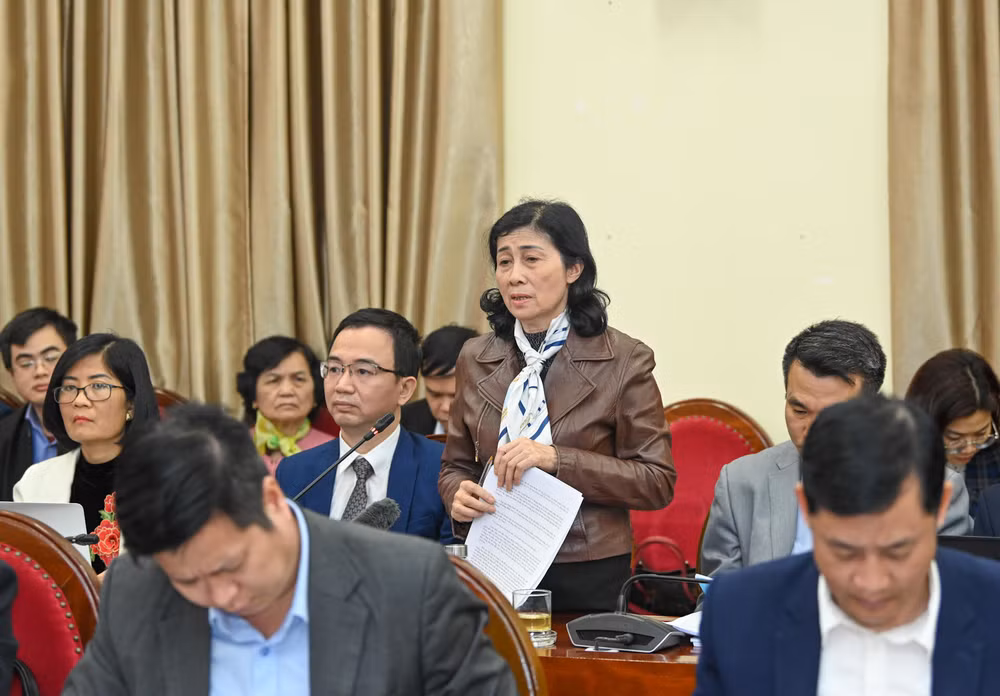 Đại biểu phát biểu tham luận tại tọa đàm. (Ảnh: Duy Linh)