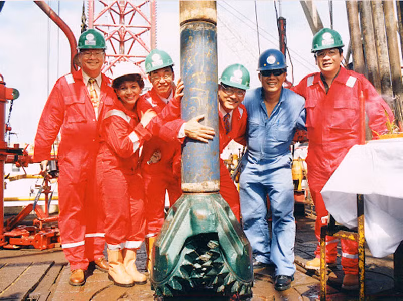 Phát diện dầu tại mỏ Sư Tử Đen.