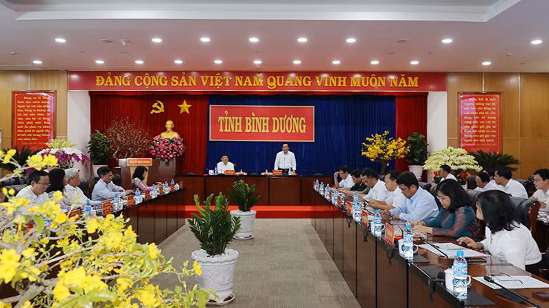 Toàn cảnh buổi họp.