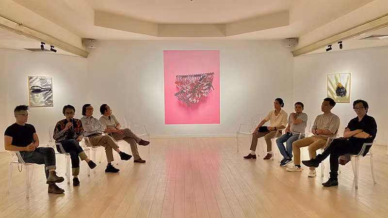 Các tác giả trình bày những quan niệm và góc nhìn khác biệt về thời gian. Các tác giả trình bày những quan niệm và góc nhìn khác biệt về thời gian.