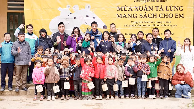 Giá trị vật chất và tinh thần cùng lúc được sẻ chia, lan tỏa.