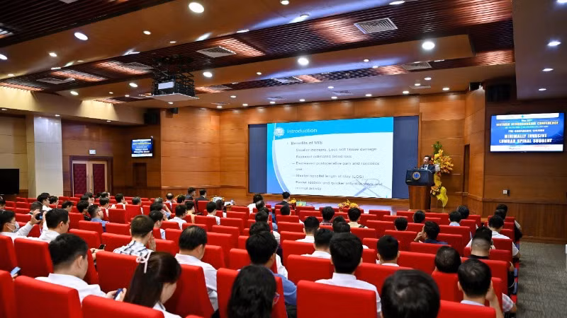 Quang cảnh hội nghị.