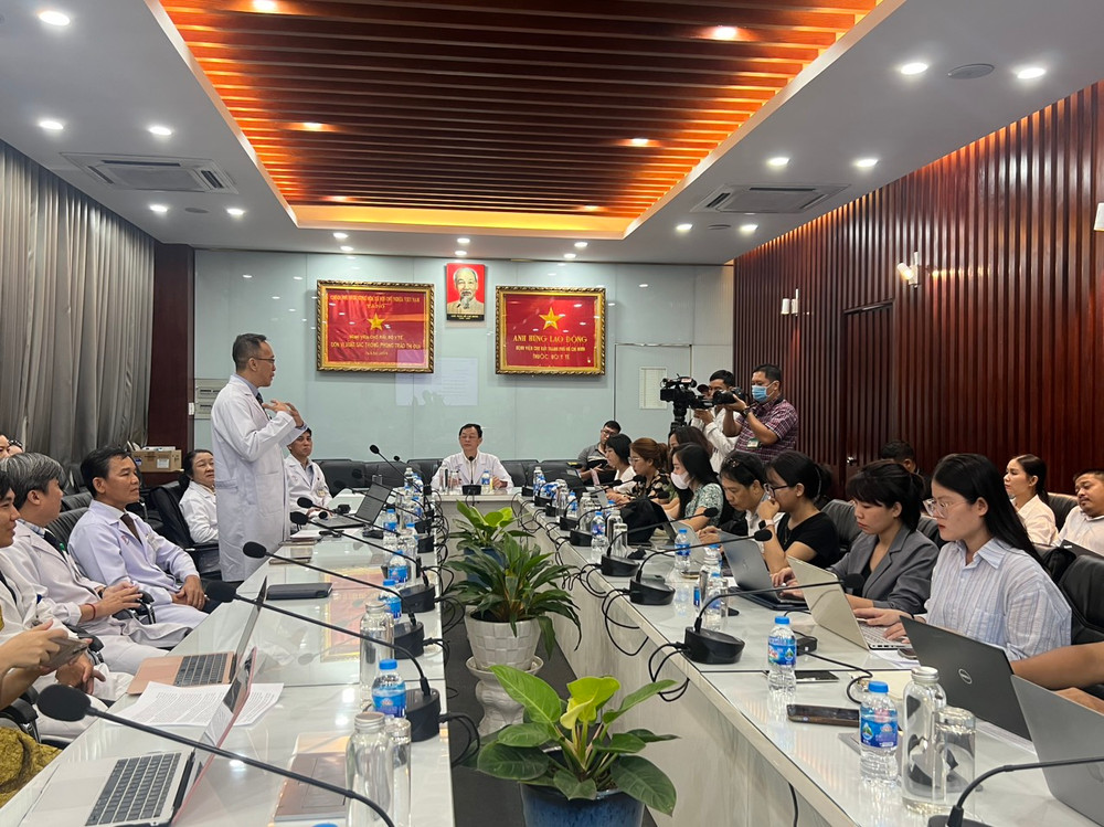 Quang cảnh buổi họp báo.