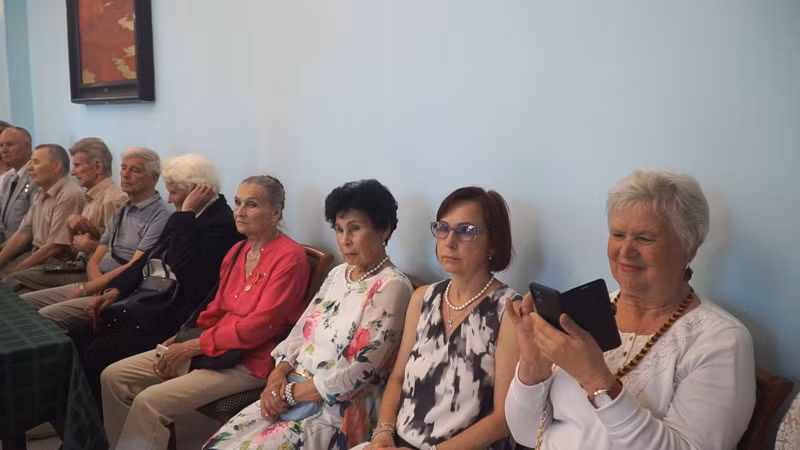 Các đại biểu tham dự cuộc gặp. (Ảnh: Xuân Hưng)