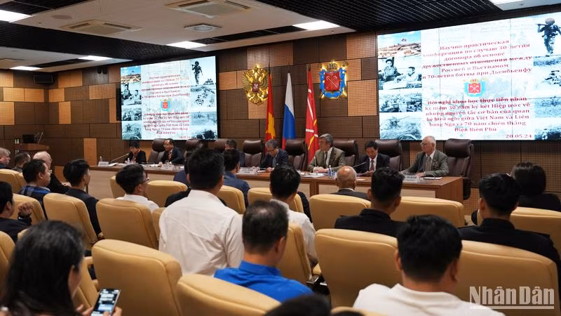 Hội thảo được tổ chức trong khuôn khổ Tuần Việt Nam tại Saint Petersburg. (Ảnh: XUÂN HƯNG)