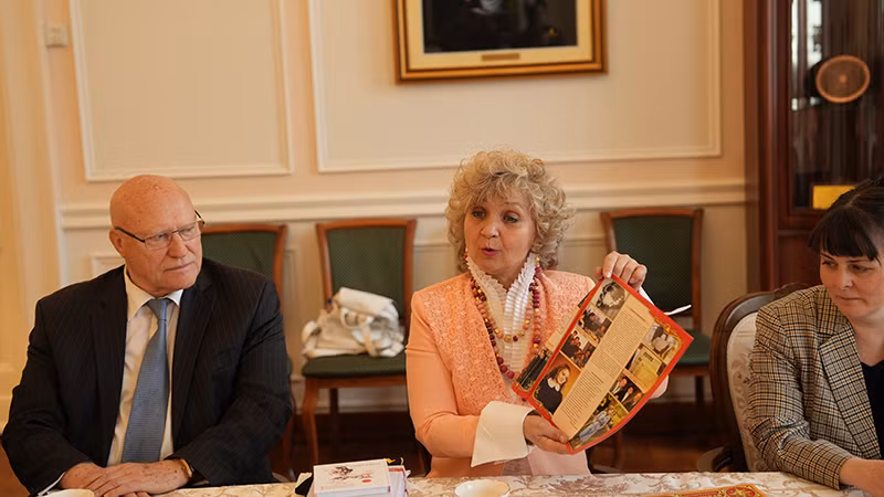 Bà Svetlana Savitskaya chia sẻ tình cảm đặc biệt của mình dành cho Việt Nam. (Ảnh: XUÂN HƯNG)