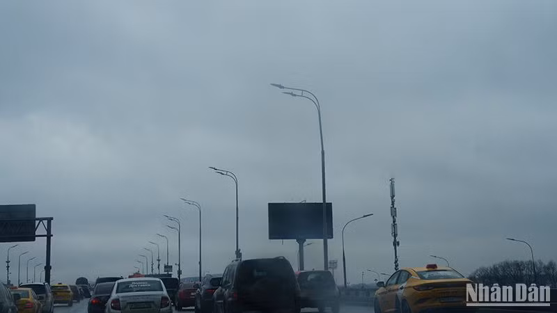Hiện tượng thời tiết cực đoan tại Moskva. (Ảnh: XUÂN HƯNG)