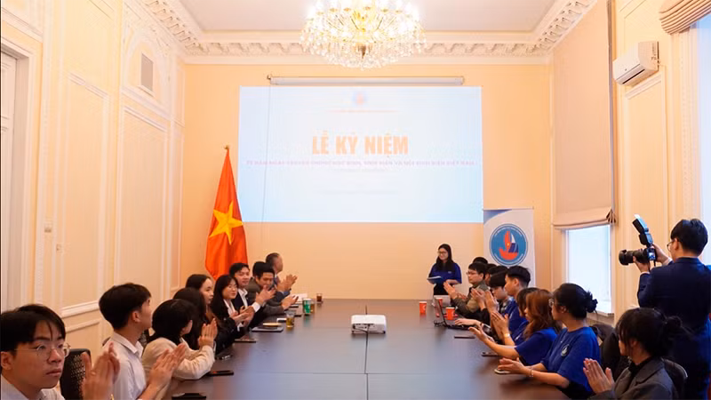 Toàn cảnh lễ kỷ niệm.