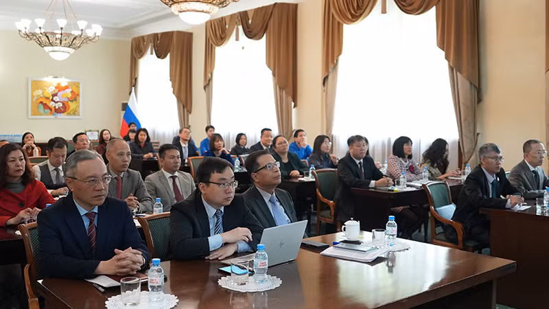 Các đại biểu chăm chú lắng nghe diễn văn của Tổng Bí thư Tô Lâm tại Lễ kỷ niệm 50 năm Ngày Giải phóng miền nam, thống nhất đất nước được tổ chức tại Thành phố Hồ Chí Minh sáng 30/4.