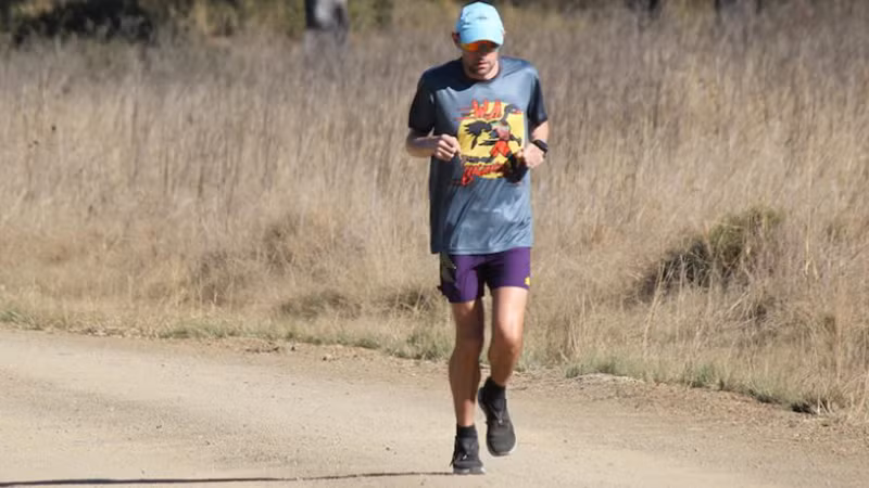 Phil Gore hoàn tất 685km trong hơn 4 ngày. (Nguồn: Running Magazine)