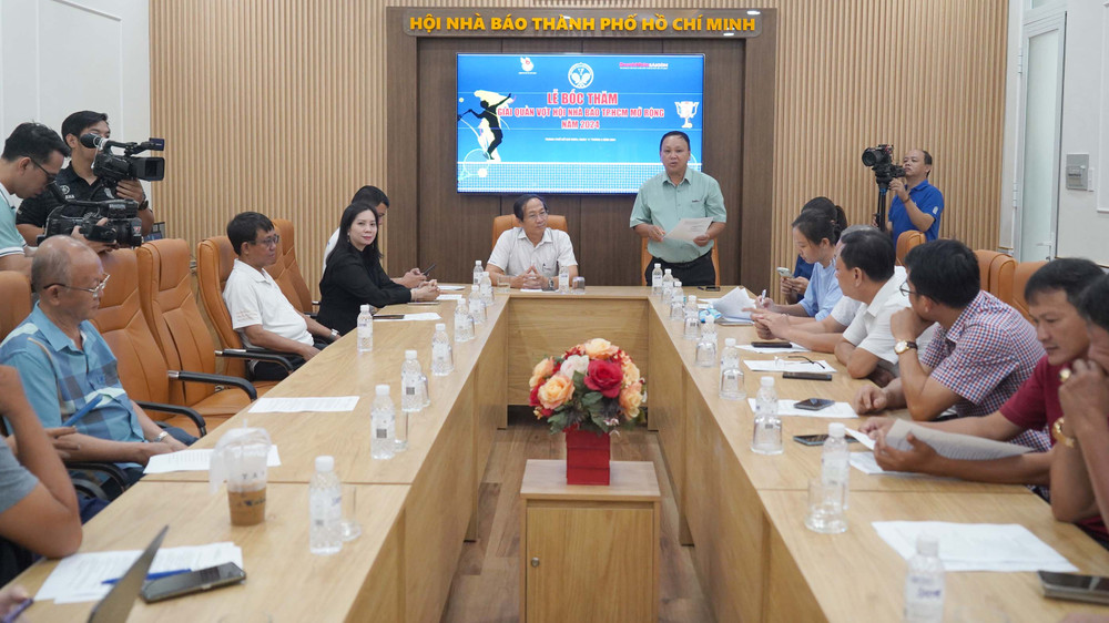 Ban tổ chức thông báo điều lệ giải Quần vợt Hội Nhà báo Thành phố Hồ Chí Minh năm 2024.