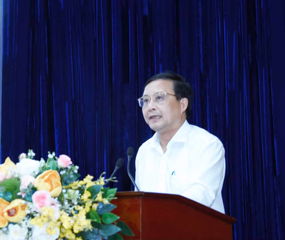 Đồng chí Nguyễn Đức Vượng, Phó Chủ tịch Ủy ban nhân dân tỉnh Hà Nam phát biểu chỉ đạo tại Hội nghị.