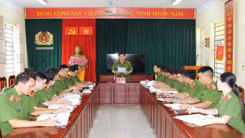 Lãnh đạo Trại tạm giam Công an Hà Nam quán triệt, triển khai kế hoạch đặc xá năm 2024.