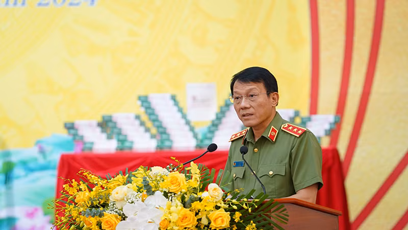 Thượng tướng Lương Tam Quang, Ủy viên Trung ương Đảng, Bộ trưởng Công an phát biểu tổng kết Hội thảo.