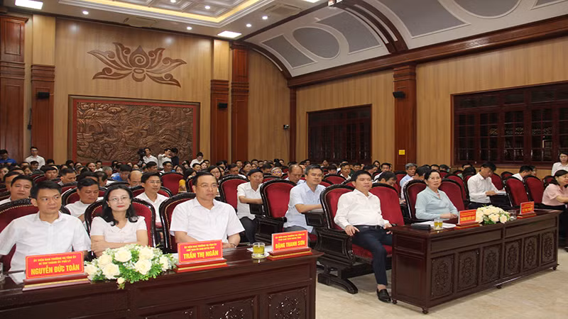 Các đại biểu tham dự hội nghị đối thoại.