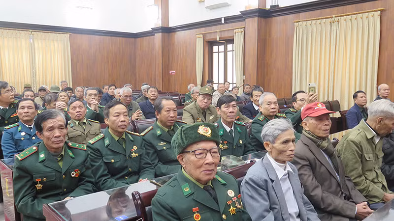 Các thế hệ Bộ đội biên phòng tỉnh Hà Nam dự gặp mặt.