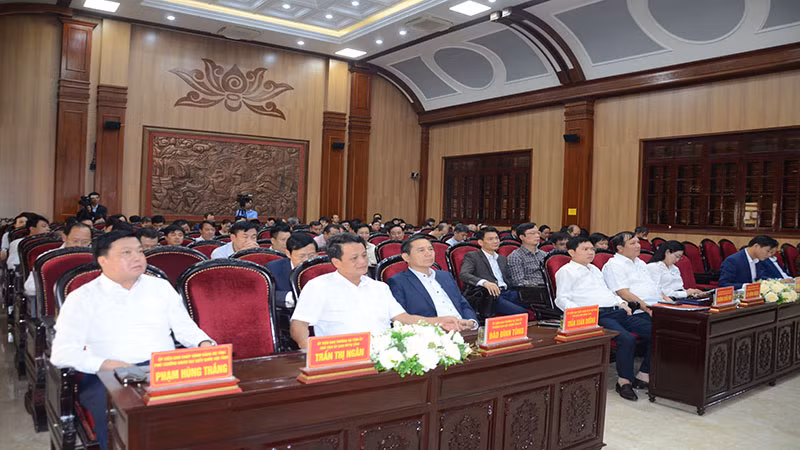 Các đại biểu dự Hội nghị.