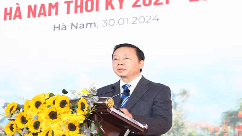 Phó Thủ tướng Chính phủ Trần Hồng Hà phát biểu tại buổi lễ.