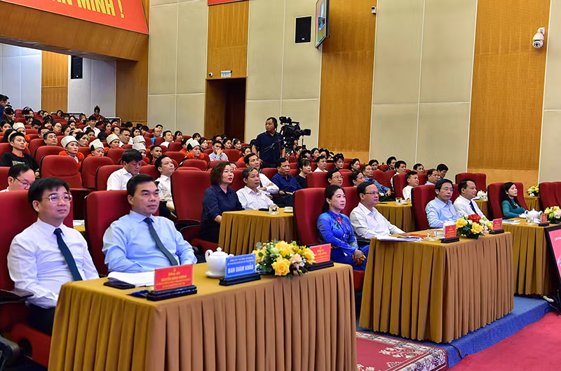 Các đại biểu dự hội thi.