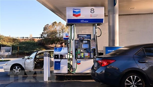 Một trạm xăng ở Alhambra, bang California, Mỹ. (Nguồn: AFP/TTXVN)