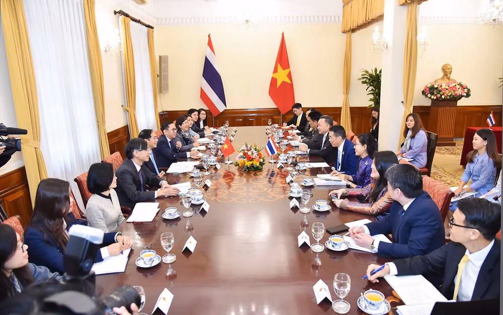 Quang cảnh hội đàm. (Ảnh: Bộ Ngoại giao Việt Nam)