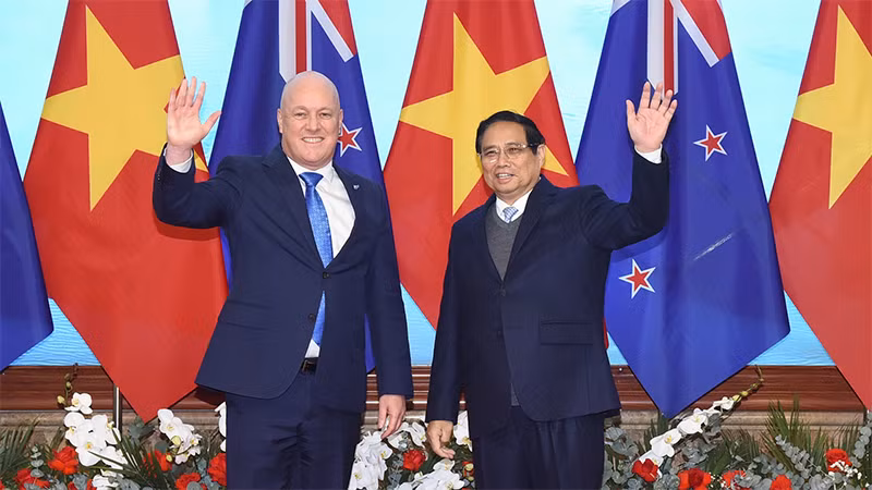 Thủ tướng Phạm Minh Chính và Thủ tướng New Zealand Christopher Luxon. (Ảnh: TRẦN HẢI)