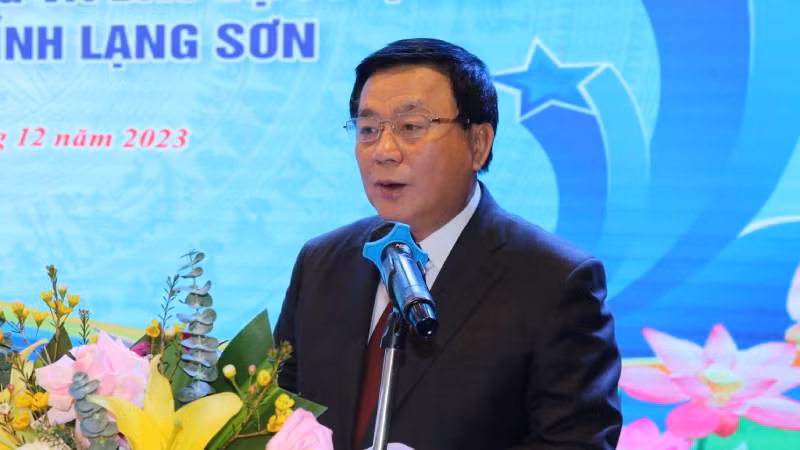 Giáo sư, Tiến sĩ Nguyễn Xuân Thắng, Ủy viên Bộ Chính trị, Giám đốc học viện Chính trị quốc gia Hồ Chí Minh, Chủ tịch Hội đồng lý luận Trung ương, phát biểu khai mạc tại cuộc Hội thảo.