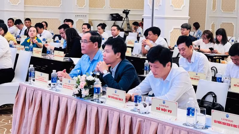 Các đại biểu tham dự hội nghị thường niên công viên địa chất Lạng Sơn.