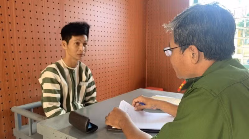 Đối tượng Trần Quang Trí khai nhận hành vi phạm tội.