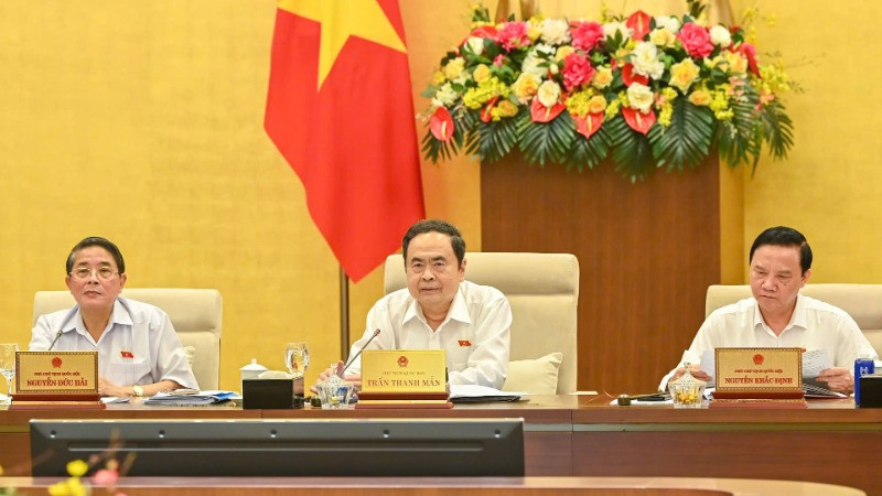 Chủ tịch Quốc hội Trần Thanh Mẫn phát biểu ý kiến tại Phiên họp Ủy ban Thường vụ Quốc hội ngày 17/4. (Ảnh: DUY LINH)