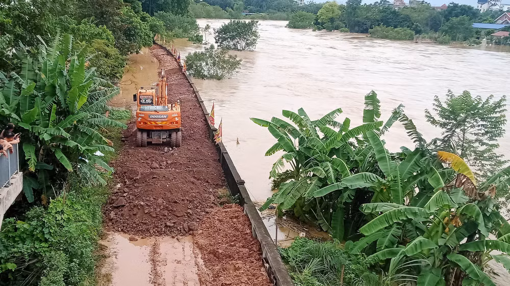 Dù lũ lịch sử, tỉnh không để đê sông Cầu bị vỡ.