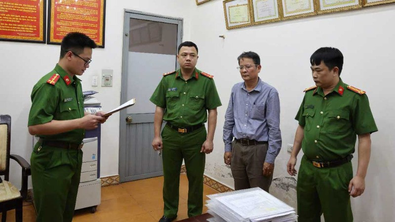 Cơ quan điều tra tiến hành bắt giữ Trần Hồng Hà, Phó Giám đốc Trung tâm Kiểm định kỹ thuật an toàn khu vực II.