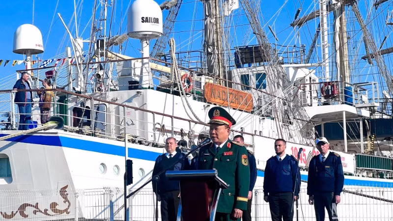 Thượng tướng Hoàng Xuân Chiến phát biểu tại Lễ bàn giao.