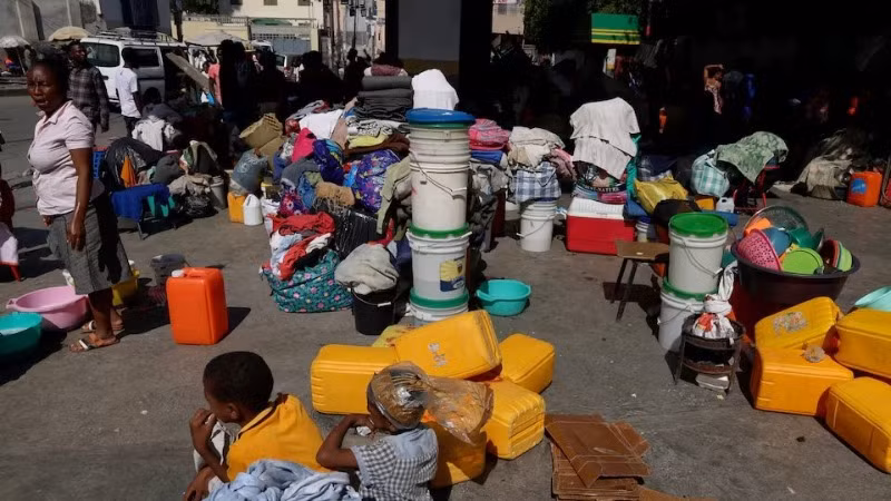 Người dân Haiti phải rời nhà tìm nơi trú ẩn an toàn do nạn bạo lực gia tăng.