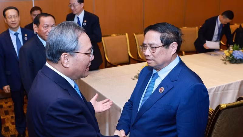 Hai Thủ tướng trao đổi thân mật, cởi mở