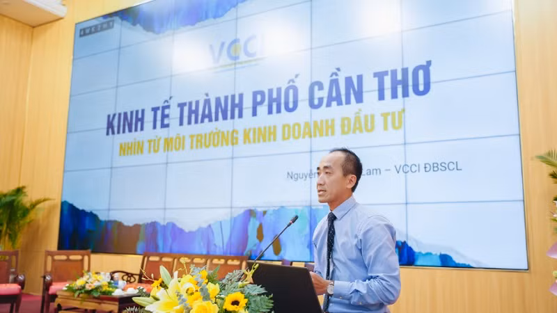 Đại biểu phát biểu tại diễn đàn.