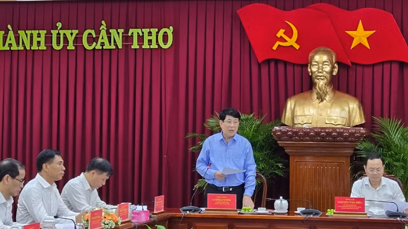 Đồng chí Lương Cường phát biểu tại hội nghị.