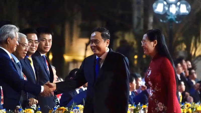 Chủ tịch Quốc hội Trần Thanh Mẫn đến dự Lễ kỷ niệm 80 năm Ngày Khởi nghĩa Ba Tơ và 50 năm Ngày Giải phóng tỉnh Quảng Ngãi.