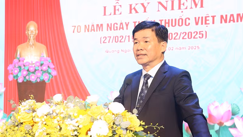 Giám đốc Sở Y tế tỉnh Quảng Ngãi Phạm Minh Đức trình bày diễn văn tại buổi lễ.