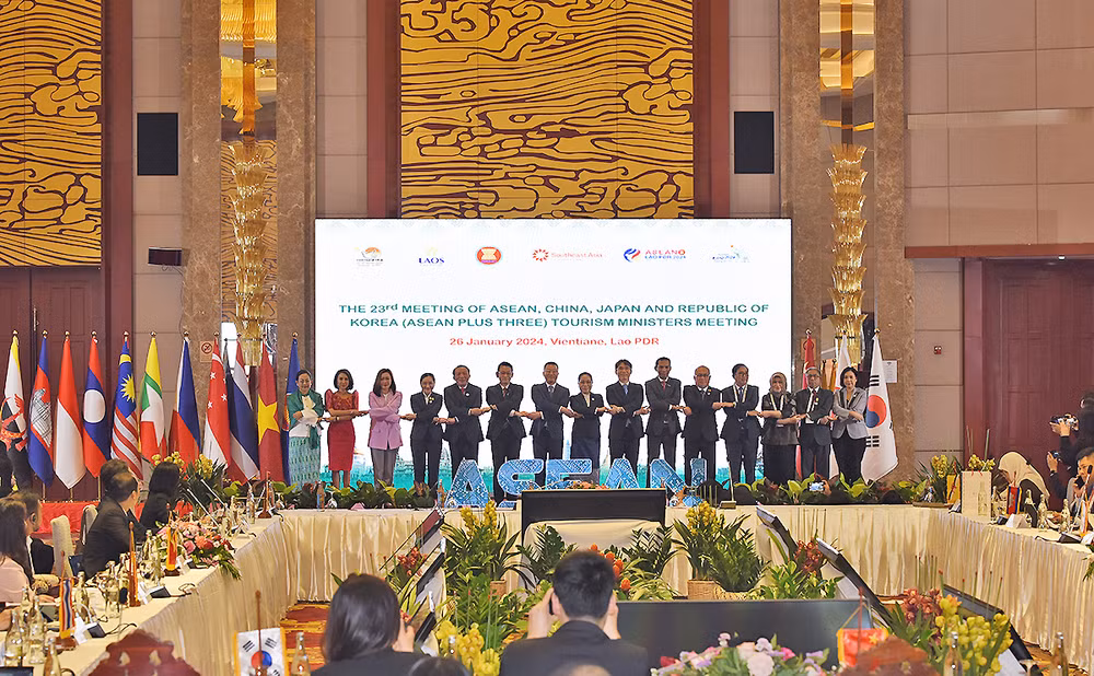 Các Bộ trưởng Du lịch ASEAN+3 tại Hội nghị Bộ trưởng Du lịch ASEAN+3 (Ảnh: Cục Du lịch Quốc gia Việt Nam) 