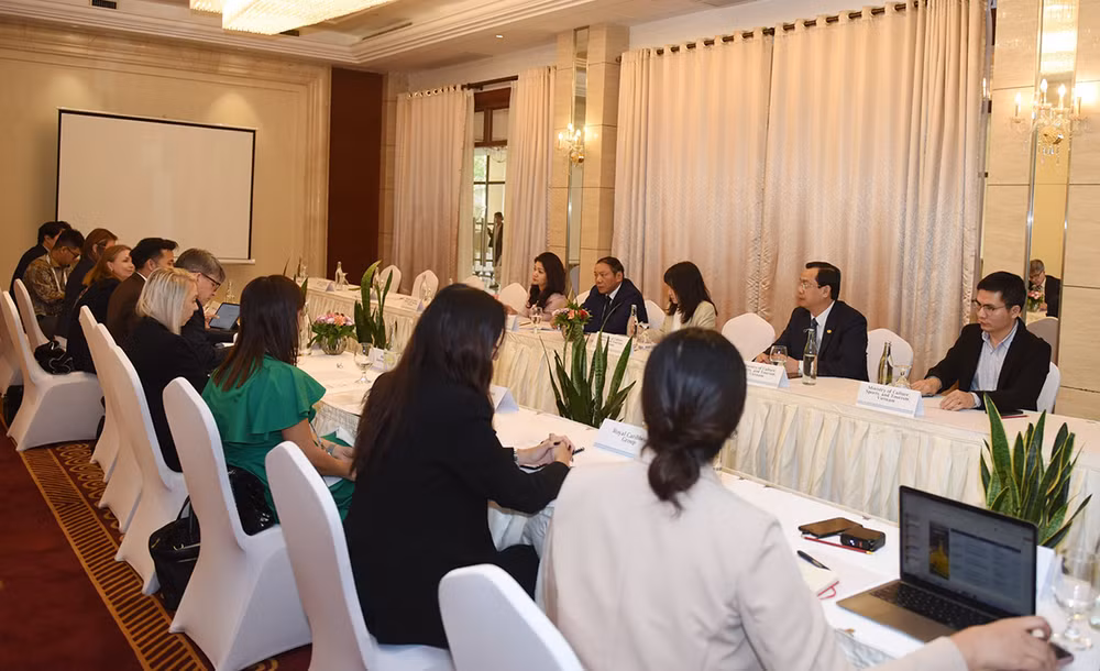 Toàn cảnh buổi làm việc. (Ảnh: Cục Du lịch Quốc gia Việt Nam)