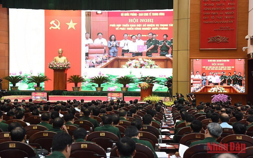 Sáng 25/7, tại Hà Nội, Quân ủy Trung ương, Bộ Quốc phòng tổ chức Hội nghị Quân chính toàn quân 6 tháng đầu năm 2022. (Ảnh: TRẦN HẢI) 