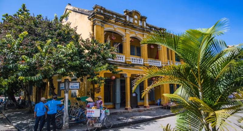 Hội An luôn là điểm đến yêu thích của du khách bởi vẻ cổ kính đầy cảm hứng. (Ảnh: Vietnamtravel)