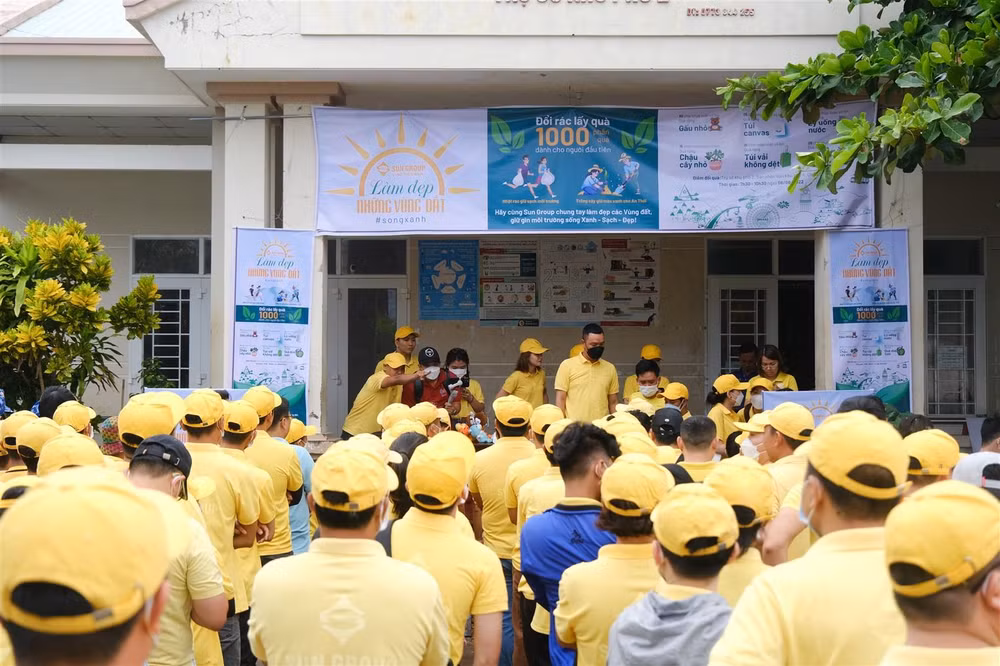 CBNV Sun Group chung tay làm sạch môi trường tại địa phương, lan tỏa tinh thần sống xanh