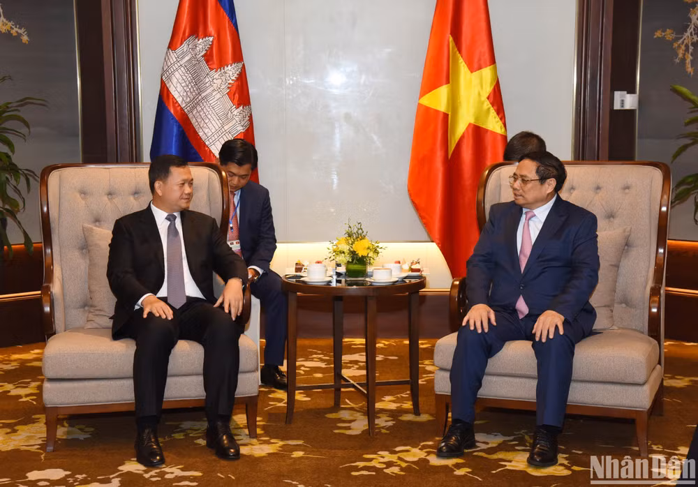 Hai Thủ tướng trao đổi trước khi Thủ tướng Hun Manet rời Hà Nội, lên đường về nước.