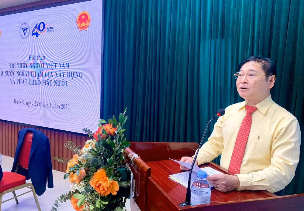 TSKH Phan Xuân Dũng, Chủ tịch Liên hiệp các Hội Khoa học và kỹ thuật Việt Nam phát biểu khai mạc.