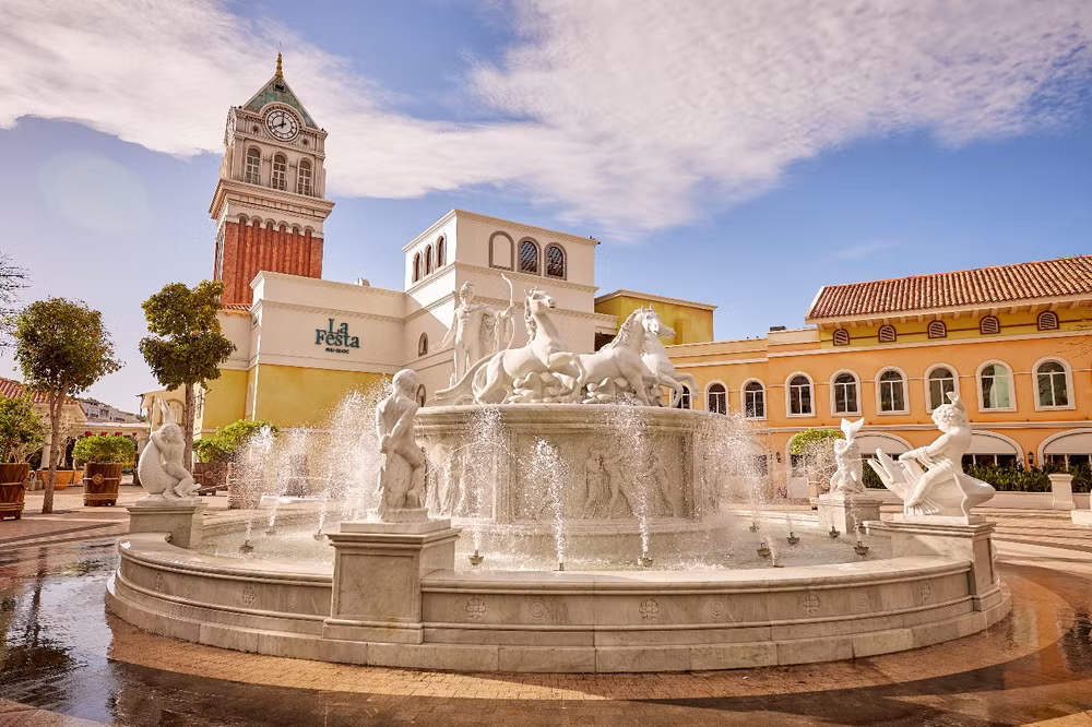 Khách sạn mang hơi thở của vùng biển Amalfi.